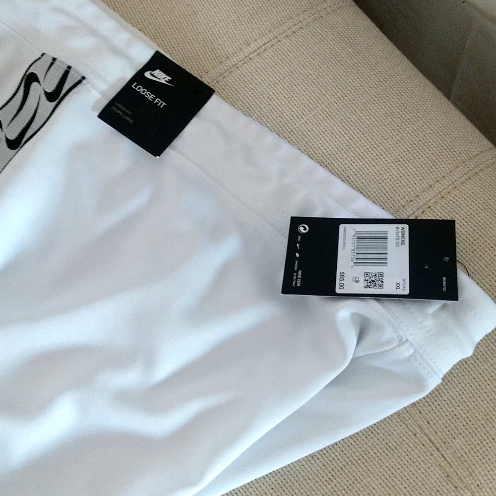 Nike Sportswear Women's Logo Open Hem White/Black